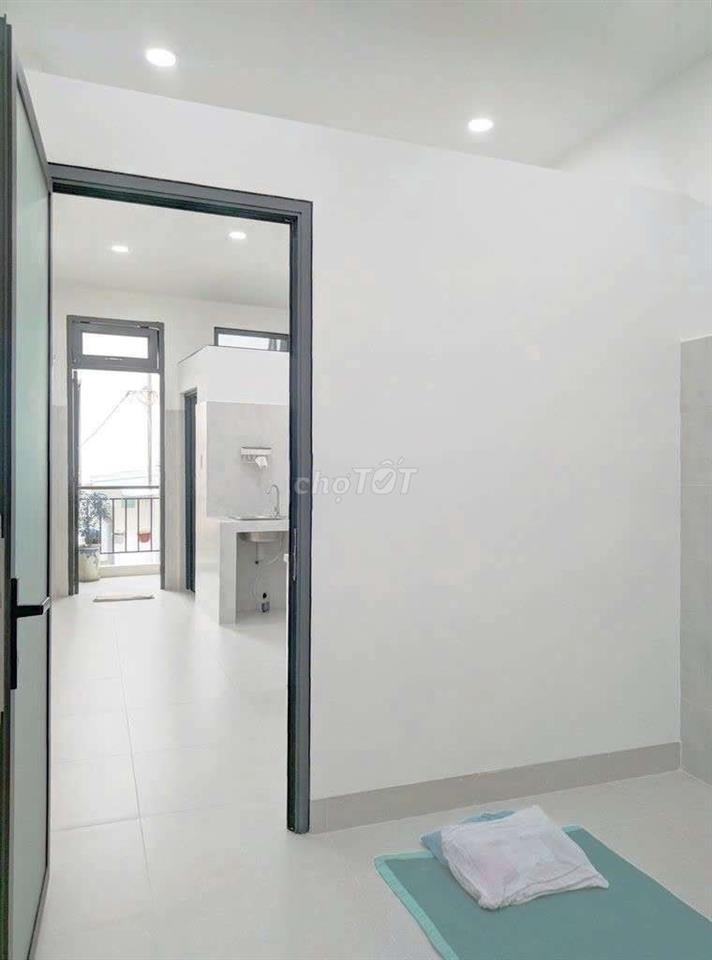 Nhà Mới Nhiêu Tứ_ 2 Tầng _ 2 Phòng_ Ngay Phan Xích Long_ Chỉ 11tr