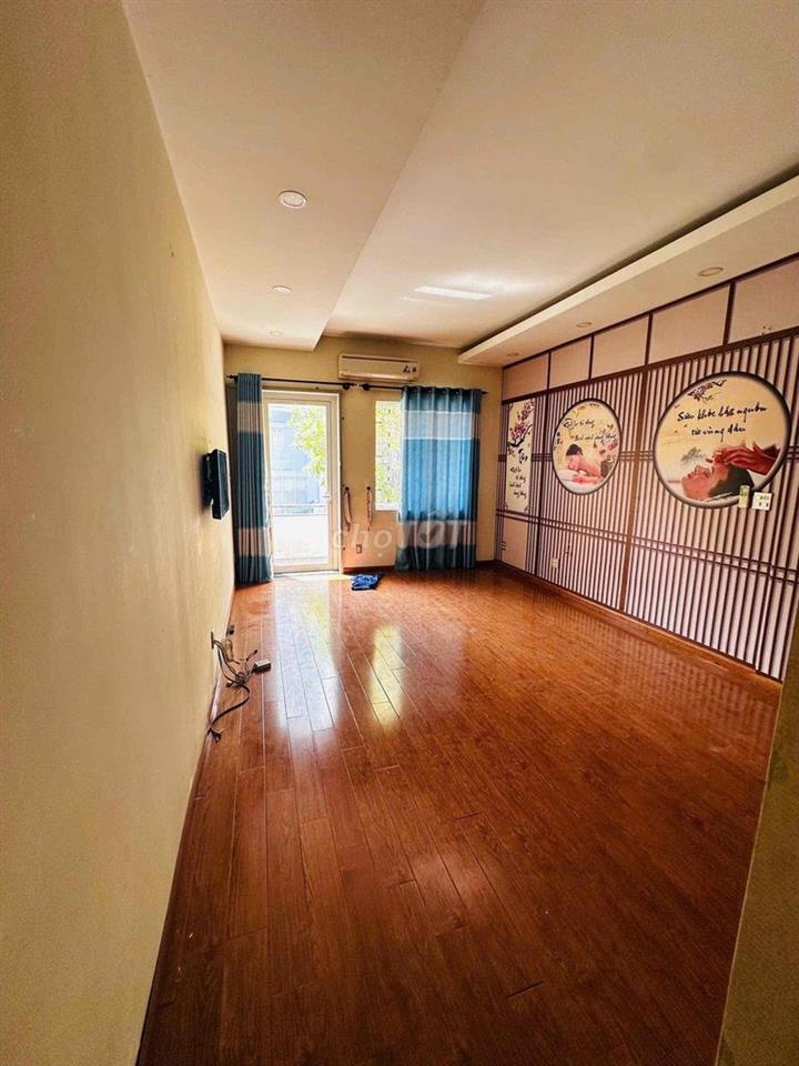 Cho thuê nhà đẹp Cô Bắc Q1 - Trệt 2 Lầu giá tốt