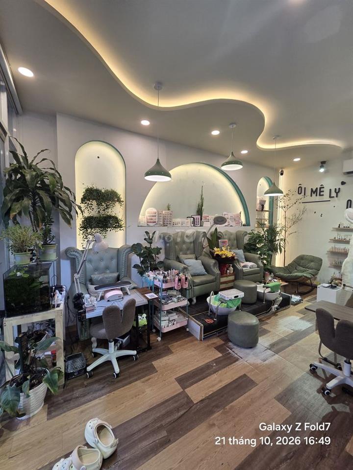 Sáng gấp tiệm nail trước tết 210tr, gốc mặt tiền âu cơ