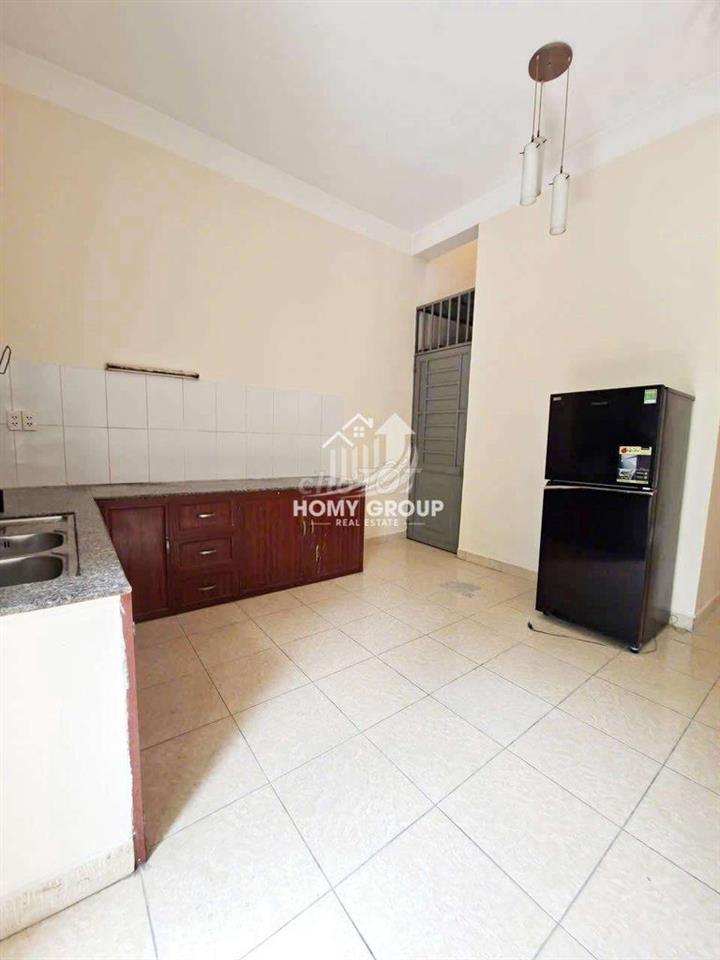 NHÀ ĐẸP 4PN_4WC MỚI SƠN SỬA NGAY TRỤC CHÍNH PHẠM VĂN ĐỒNG, THỦ ĐỨC.