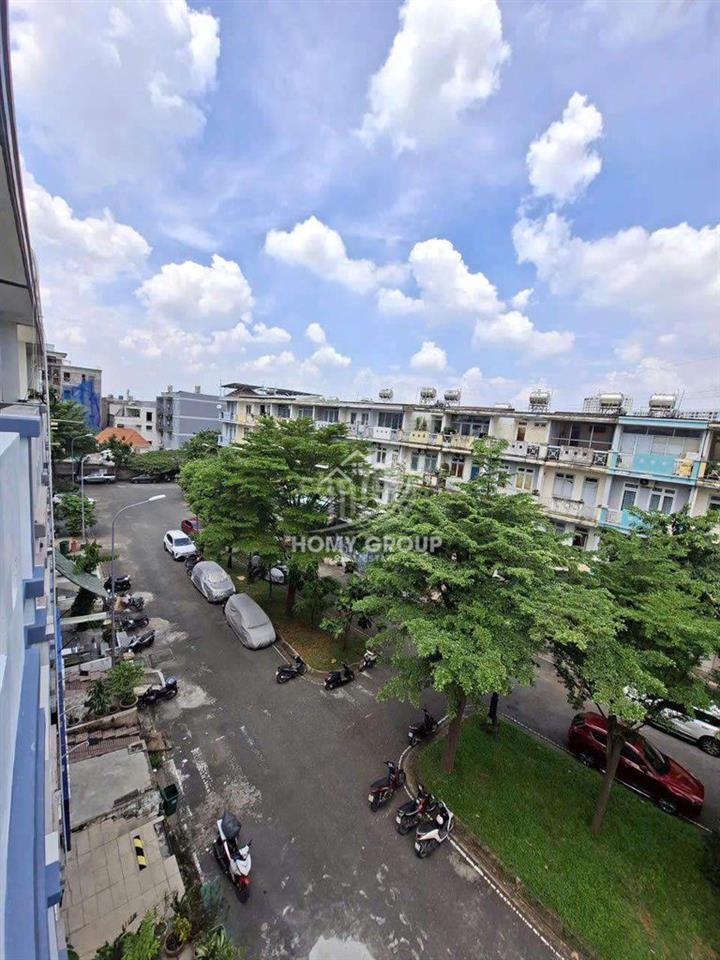 NHÀ ĐẸP 4PN_4WC MỚI SƠN SỬA NGAY TRỤC CHÍNH PHẠM VĂN ĐỒNG, THỦ ĐỨC.