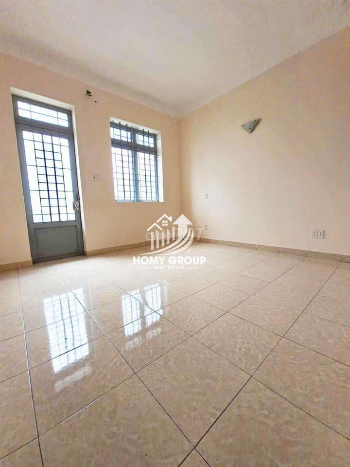 NHÀ ĐẸP 4PN_4WC MỚI SƠN SỬA NGAY TRỤC CHÍNH PHẠM VĂN ĐỒNG, THỦ ĐỨC.