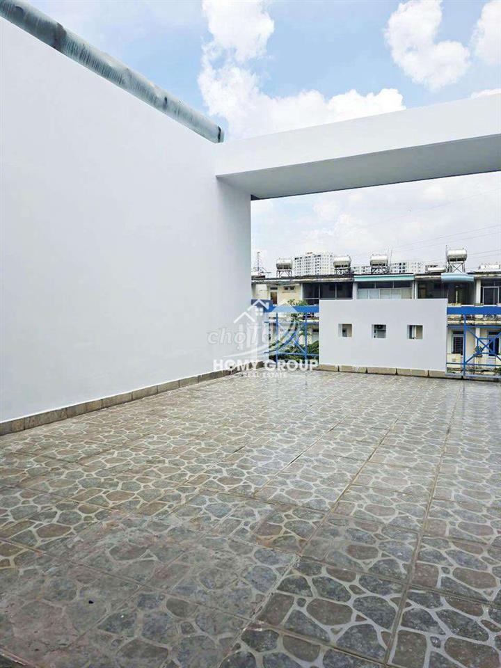 NHÀ ĐẸP 4PN_4WC MỚI SƠN SỬA NGAY TRỤC CHÍNH PHẠM VĂN ĐỒNG, THỦ ĐỨC.