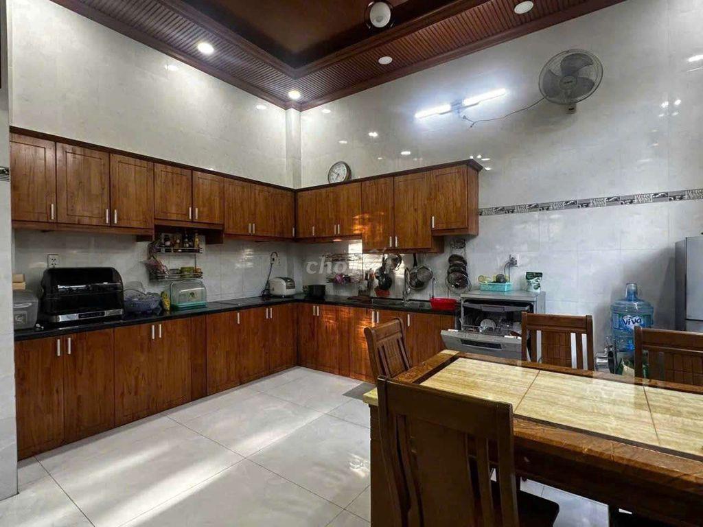 CĂN GÓC 2 MT SIÊU ĐẸP 4PN SÂN ÔTÔ NGAY LINH ĐÔNG, THỦ ĐỨC