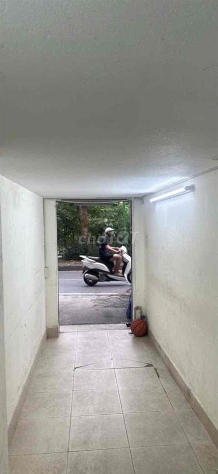 Cho thuê nhà mặt đường bờ sông sét 10m2x3tầng