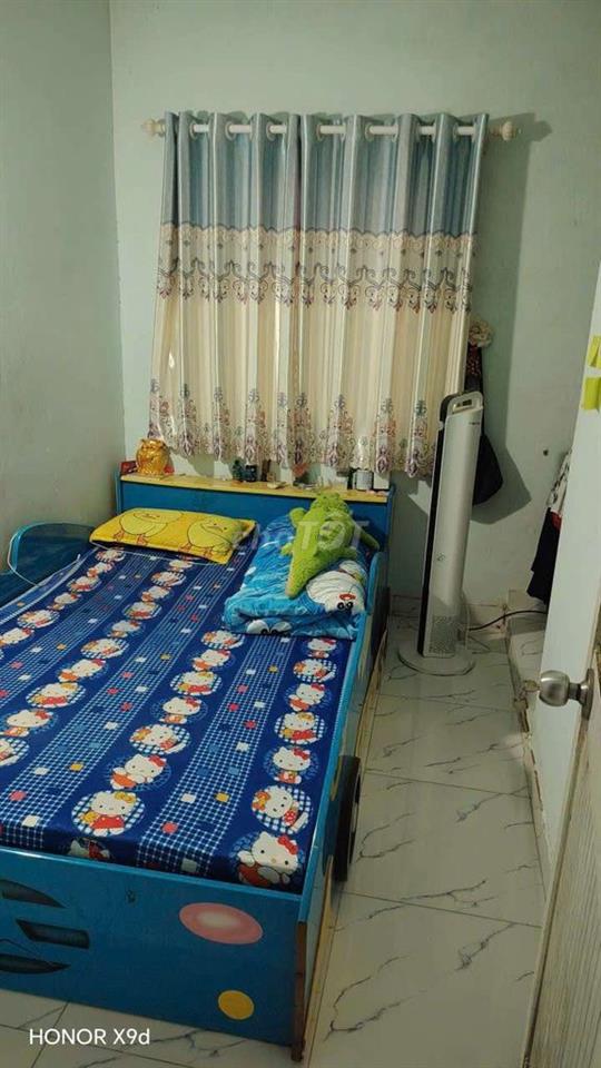 cần bán gấp nhà Dĩ An Bình Dương