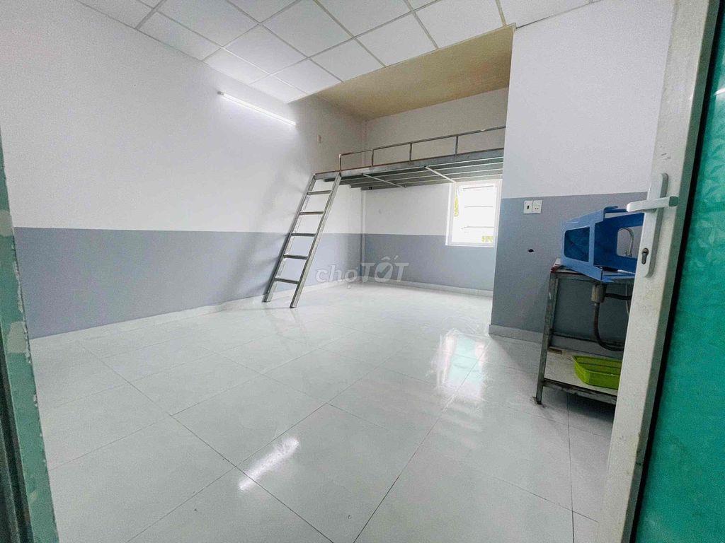 Lê Văn Quới Bình Trị Đông