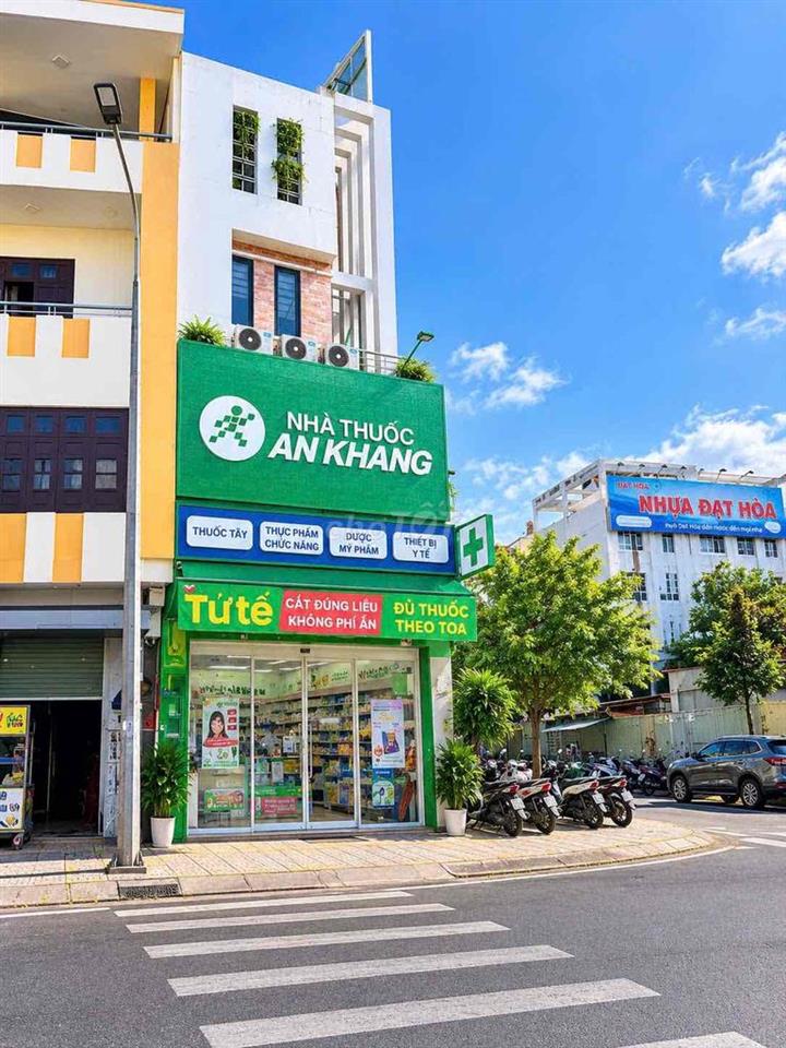BÁN NHÀ 4 TẦNG MẶT TIỀN ĐẦU ĐƯỜNG HUỲNH NGỌC HUỆ