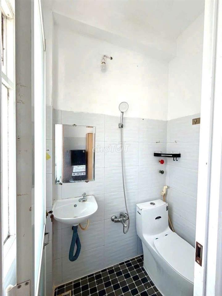 Căn hộ 1PN 1WC Q1 giá siêu tốt-full nội thất mới-cửa sổ-giặt sấy riêng