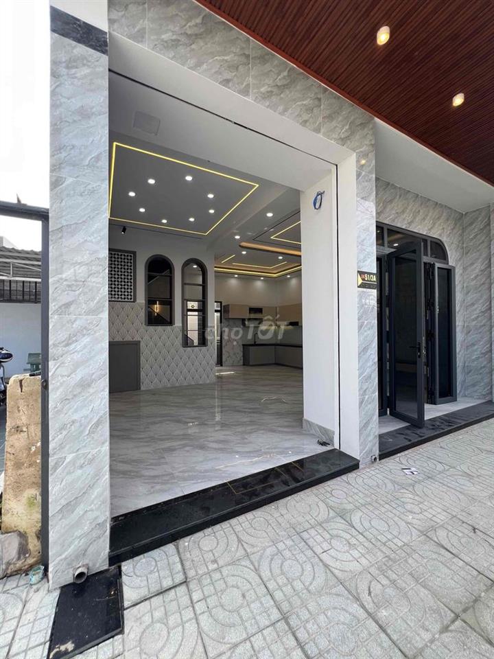 Nhà lầu Cao Cấp Bà điểm Nguyễn Thị Sóc 8x12