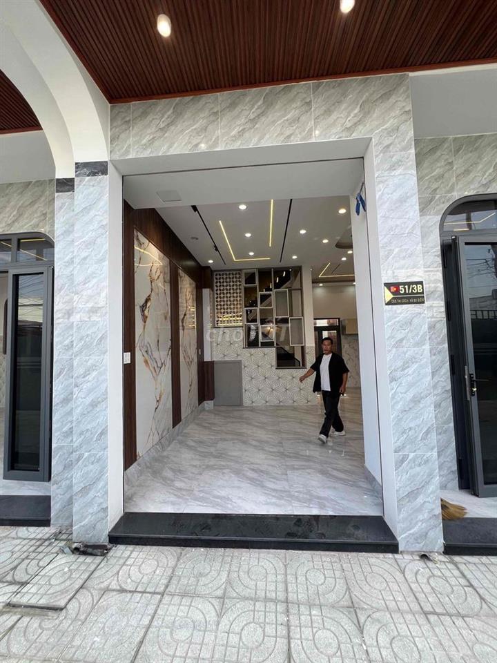 Nhà lầu Cao Cấp Bà điểm Nguyễn Thị Sóc 8x12