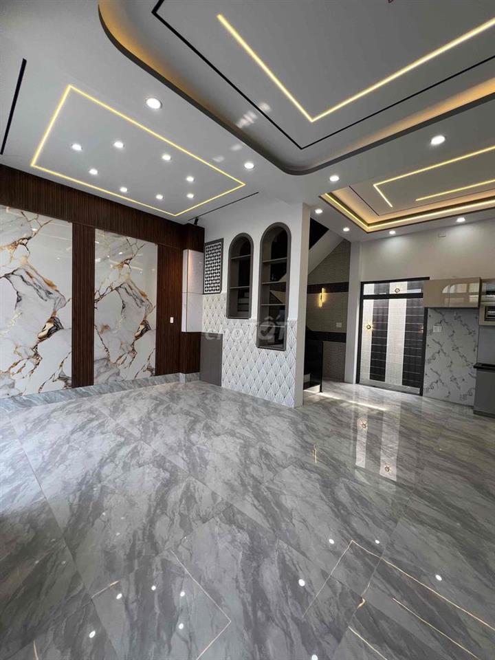 Nhà lầu Cao Cấp Bà điểm Nguyễn Thị Sóc 8x12