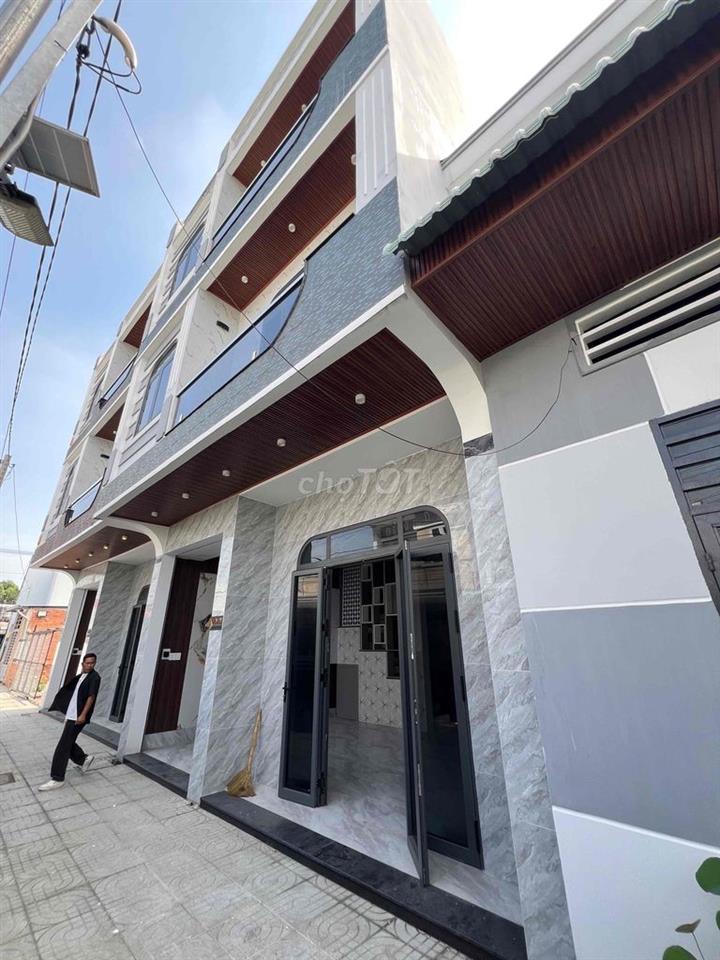 Nhà lầu Cao Cấp Bà điểm Nguyễn Thị Sóc 8x12