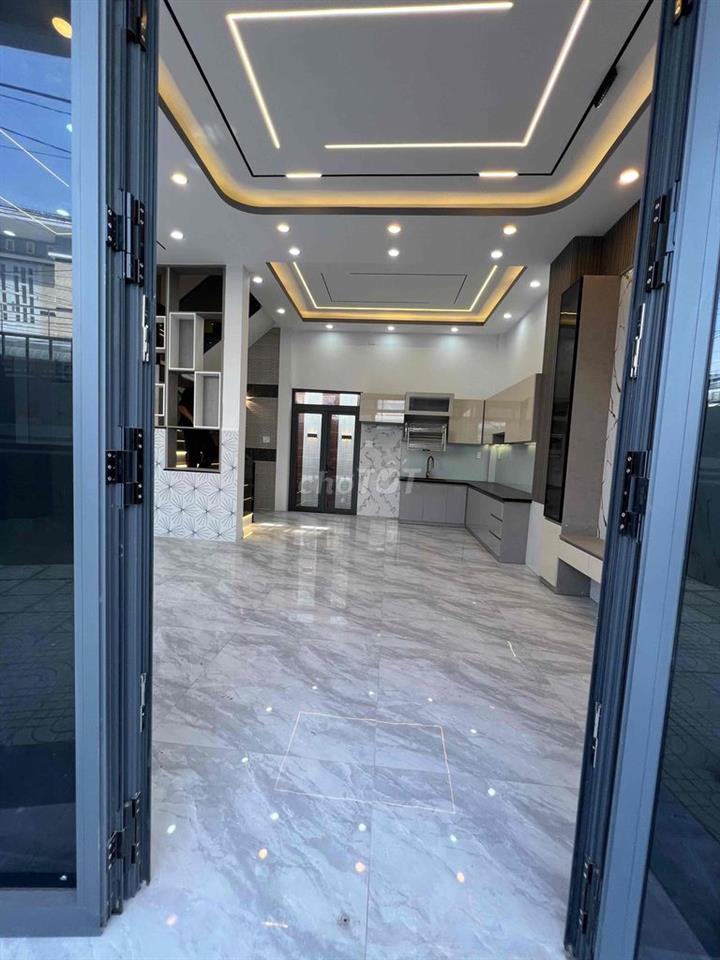 Nhà lầu Cao Cấp Bà điểm Nguyễn Thị Sóc 8x12