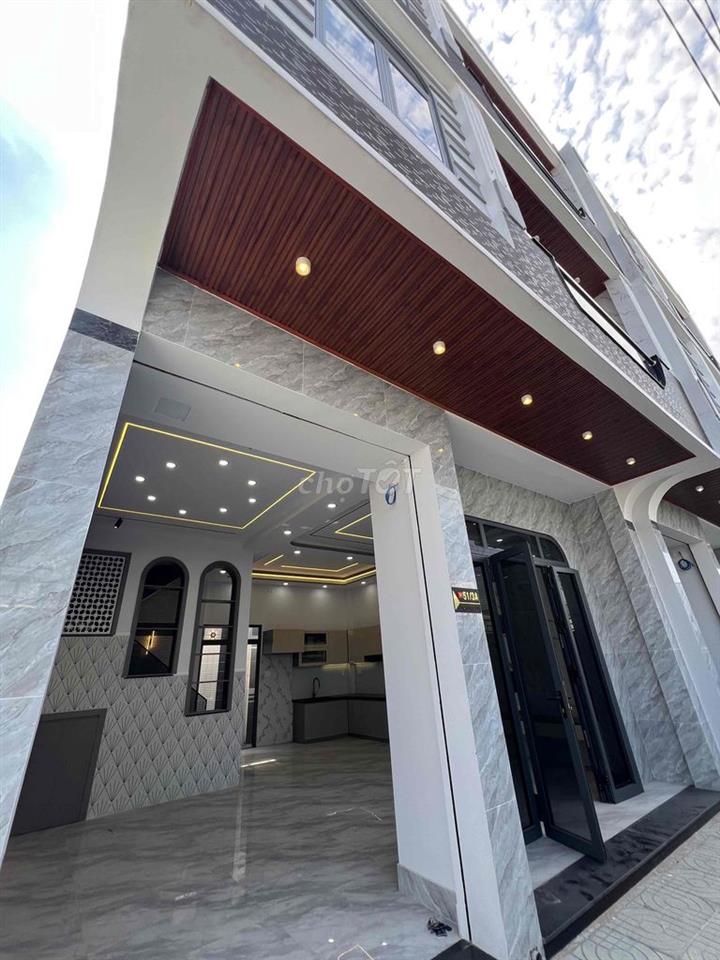 Nhà lầu Cao Cấp Bà điểm Nguyễn Thị Sóc 8x12