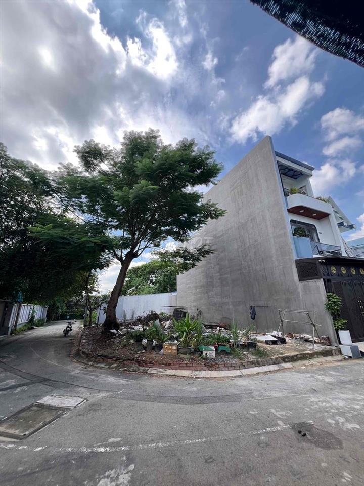 đất xây biệt thự 9x20m gần Chợ Xuân thới thượng