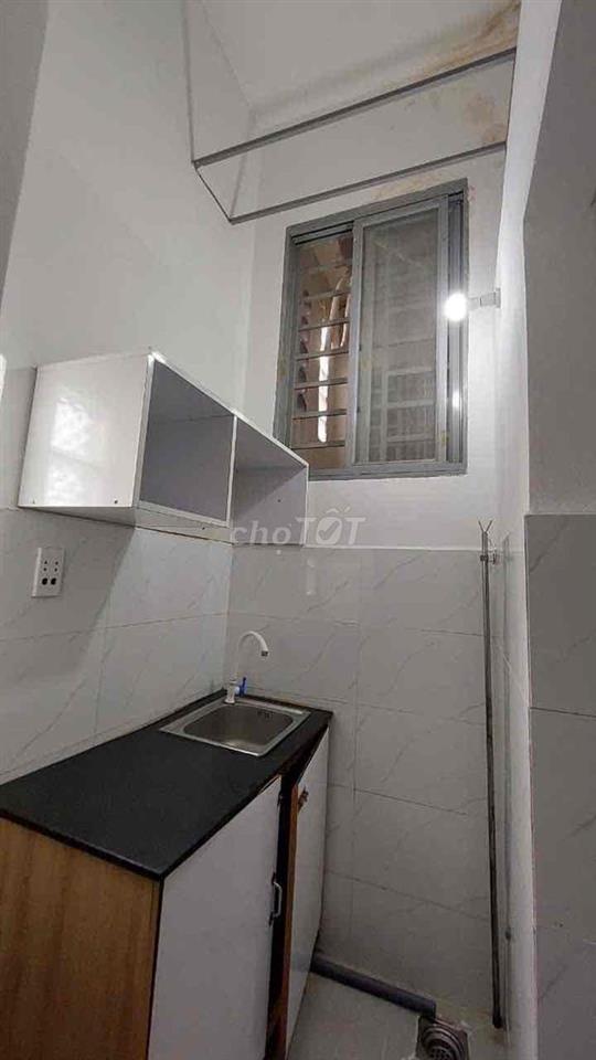 Pass phòng trọ 30m2, gác cao, wc riêng, giờ giấc tự do