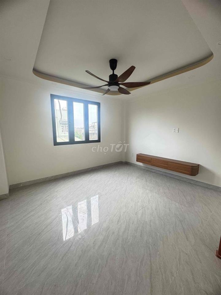 NHÀ 5 TẦNG NGAY CHỢ HIỆP BÌNH (THỦ ĐỨC)  - 5PN 6WC - XE HƠI NGỦ NHÀ