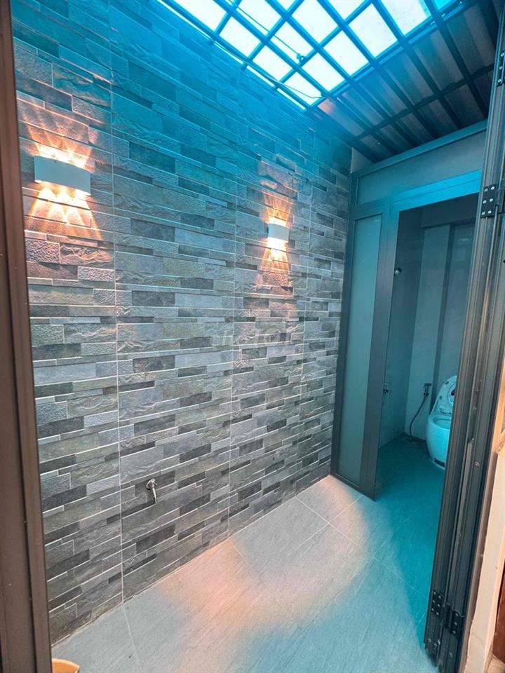 NHÀ 5 TẦNG NGAY CHỢ HIỆP BÌNH (THỦ ĐỨC)  - 5PN 6WC - XE HƠI NGỦ NHÀ