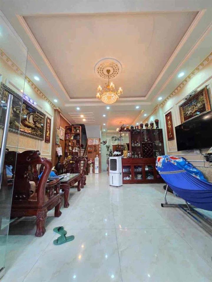 NHÀ 3 TẦNG NGAY CHỢ HIỆP BÌNH-THỦ ĐỨC-3PN 4WC-HXH