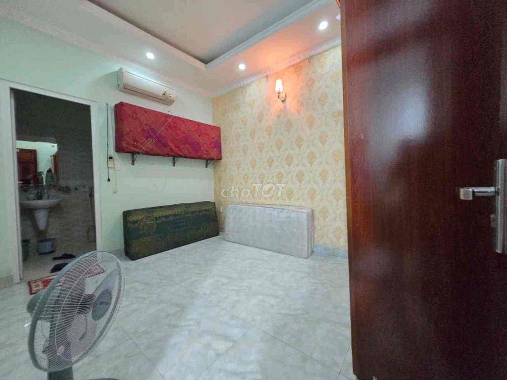 NHÀ 3 TẦNG NGAY CHỢ HIỆP BÌNH-THỦ ĐỨC-3PN 4WC-HXH