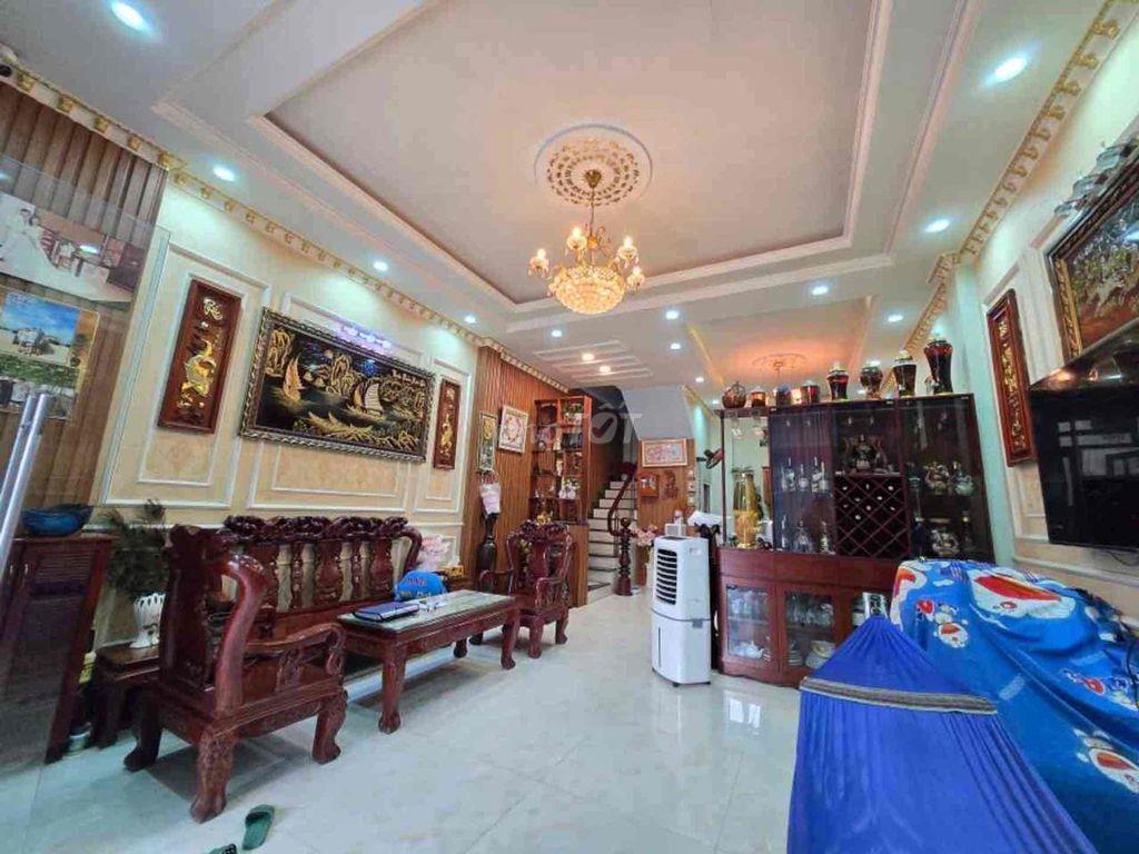 NHÀ 3 TẦNG NGAY CHỢ HIỆP BÌNH-THỦ ĐỨC-3PN 4WC-HXH