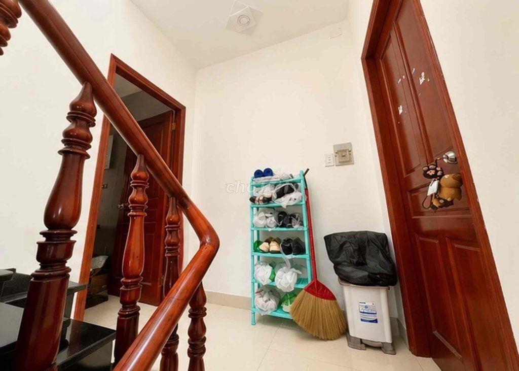 NHÀ ĐẸP 4 TẦNG QL13 P.HIỆP BÌNH - HẺM XE HƠI - 4PN 5WC