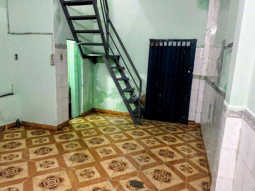 Cho thuê nhà nguyên căn ngang 4 x12, 7 triệu, gần chợ, gần trường học