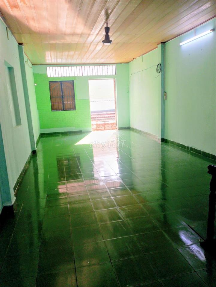 Cho thuê nhà nguyên căn ngang 4 x12, 7 triệu, gần chợ, gần trường học