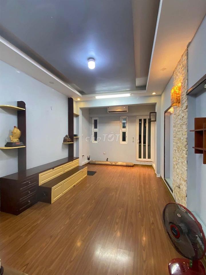 Cho Thuê Căn Hộ Tập Thể 50m2