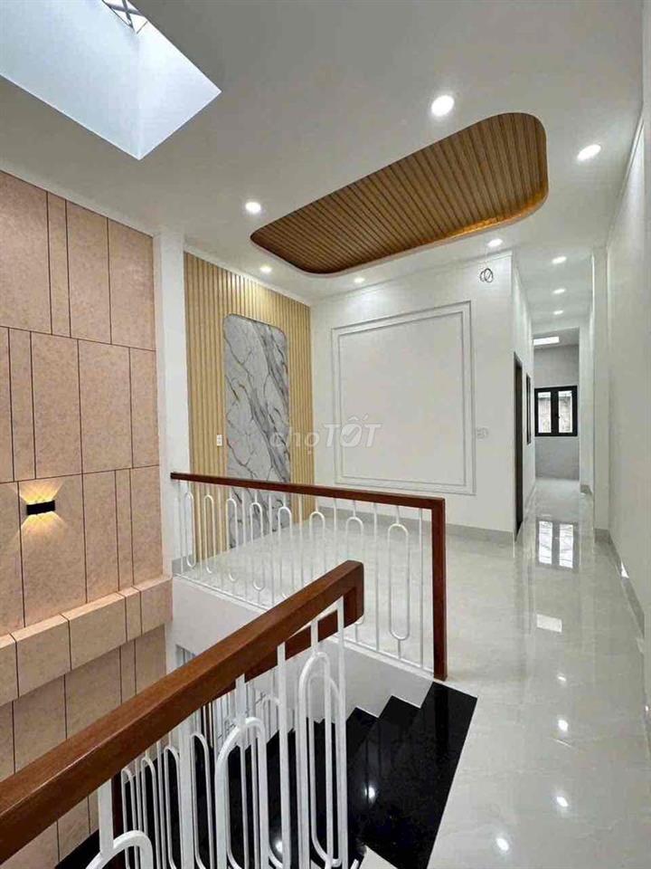 bán nhà 1 trệt 1 lầu p.tam hiệp