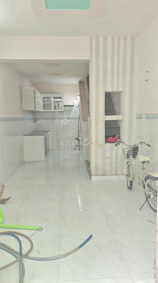 Cho thuê nhà nguyên căn 3pn 2wc 1 bếp, điện nước nhà nước