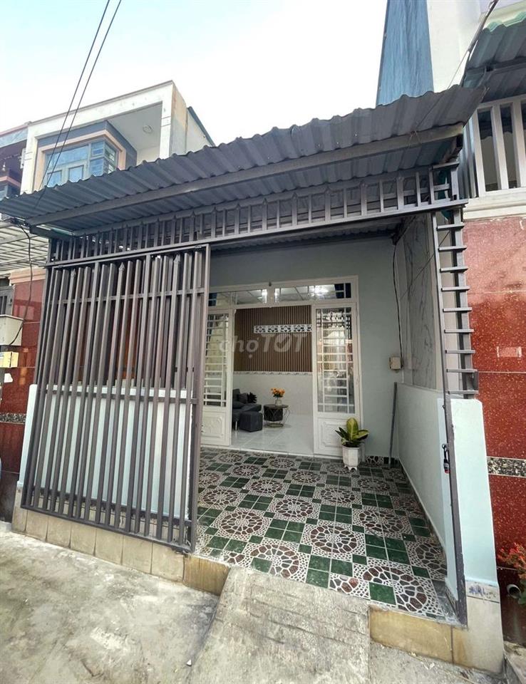chính chủ bán GẤP nhà cấp 4 Hóc Môn 430tr công chứng liền