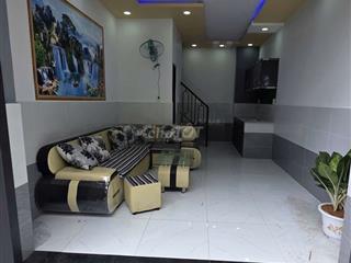 kẹt tiền bán nhà nhỏ 300tr ở Hóc Môn 2PN giáp Bà Điểm Hóc môn