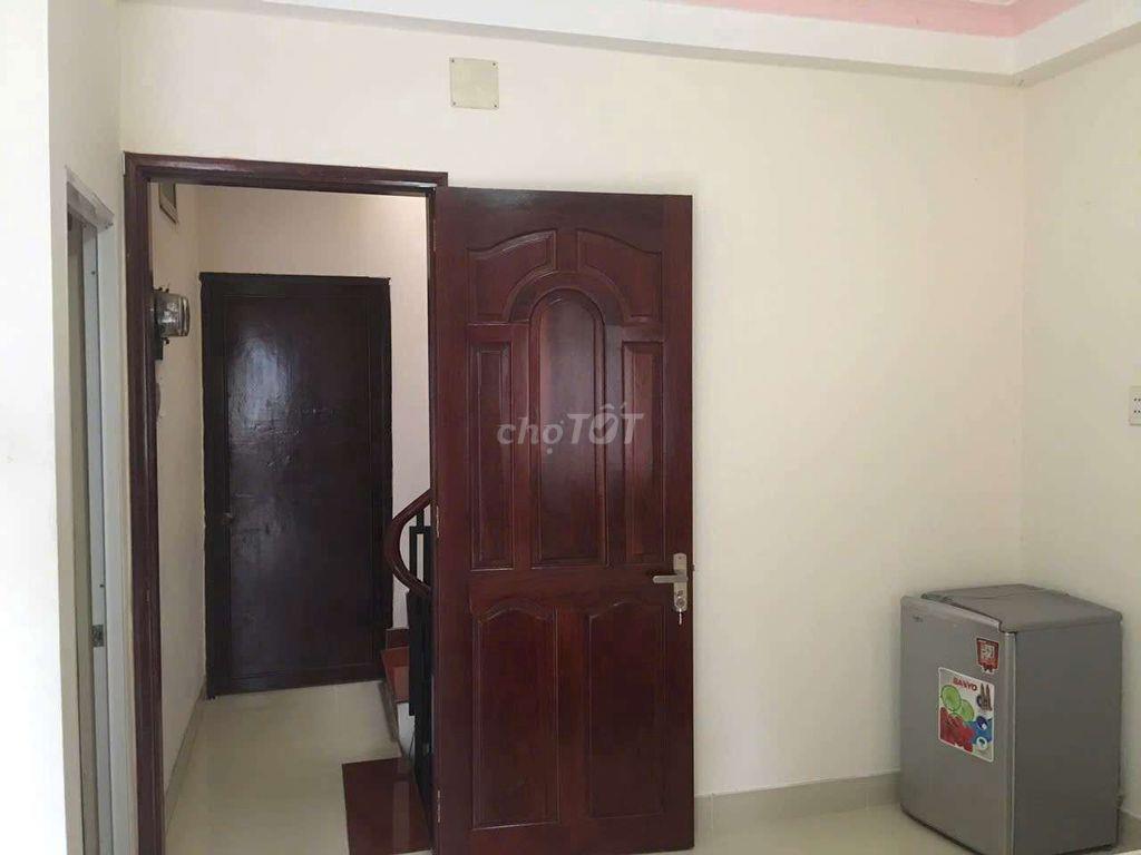 Cho thuê phòng có lối đi riêng