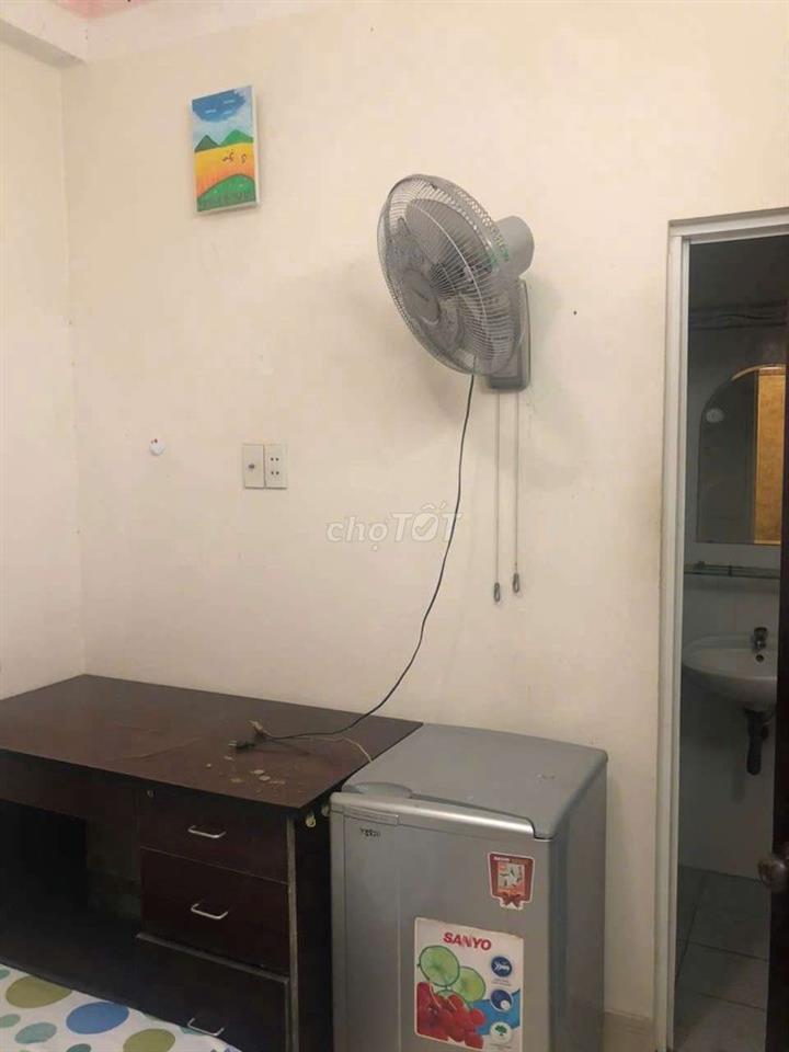 Cho thuê phòng có lối đi riêng