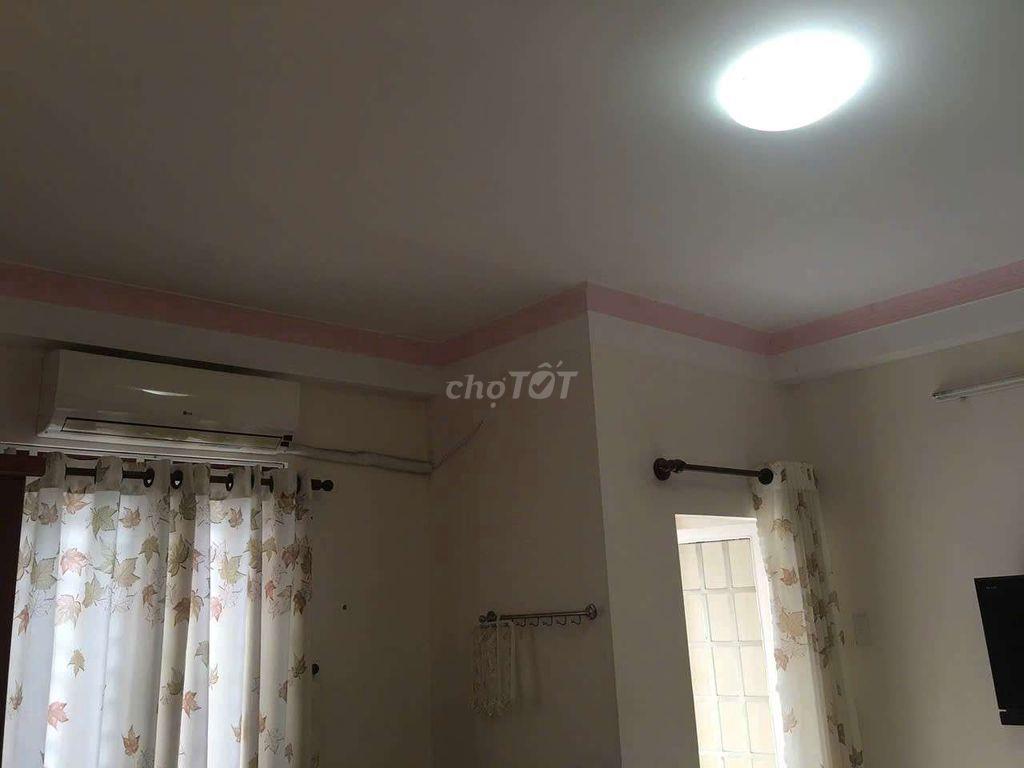 Cho thuê phòng có lối đi riêng