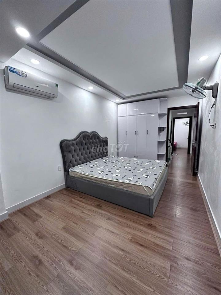 Đường Hoa Đào phú nhuận nhà riêng 92.6m2 2PN Sẵn nội thất giá 14 tr/th
