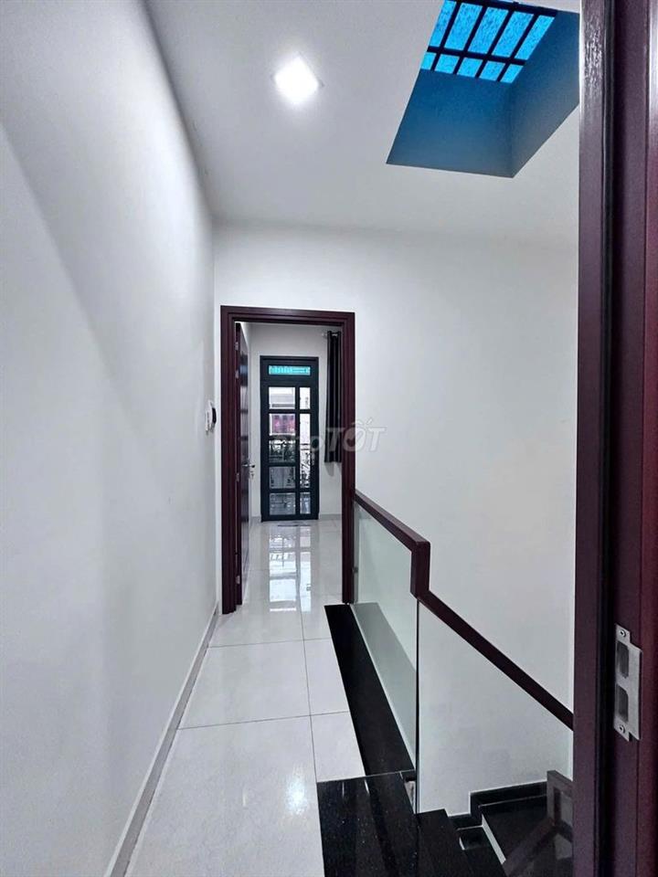 Đường Hoa Đào phú nhuận nhà riêng 92.6m2 2PN Sẵn nội thất giá 14 tr/th