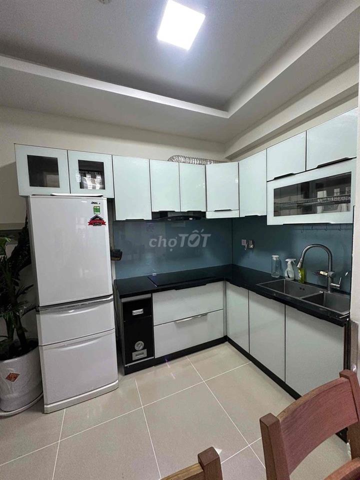 cho thuê cân hộ 3 phòng ngủ 2 vệ sinh vào ở liền đầy đủ nội thất