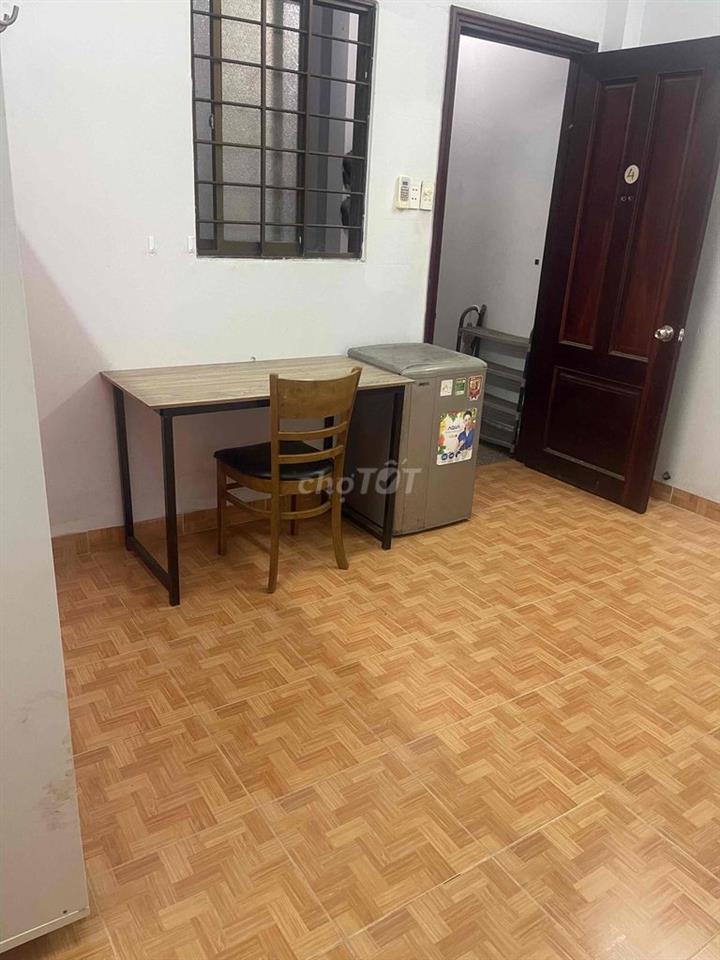 PHÒNG CHO THUÊ 18M2 ĐƯỜNG GIẢI PHÓNG(TÂN BÌNH)