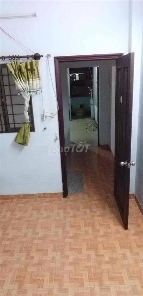 PHÒNG CHO THUÊ 18M2 ĐƯỜNG GIẢI PHÓNG(TÂN BÌNH)