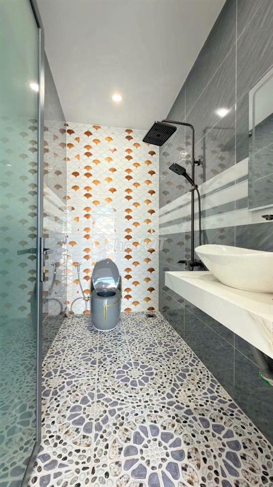 NHÀ cấp 4 mái thái giáp HÓC MÔN 8x10 giá 715 triệu 2pn2wc SỔ HỒNG RIÊN