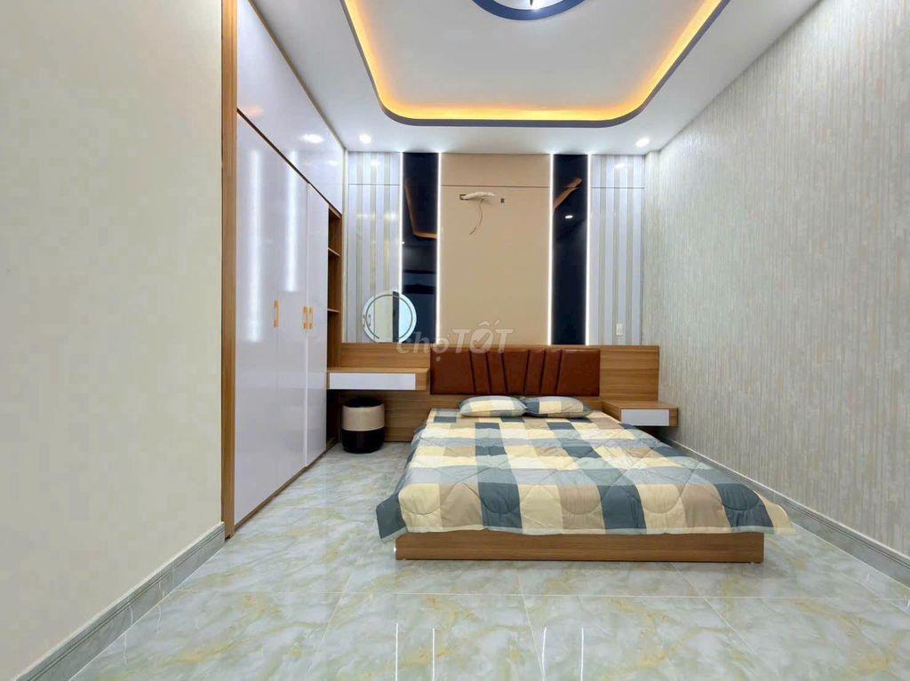 NHÀ cấp 4 mái thái giáp HÓC MÔN 8x10 giá 715 triệu 2pn2wc SỔ HỒNG RIÊN