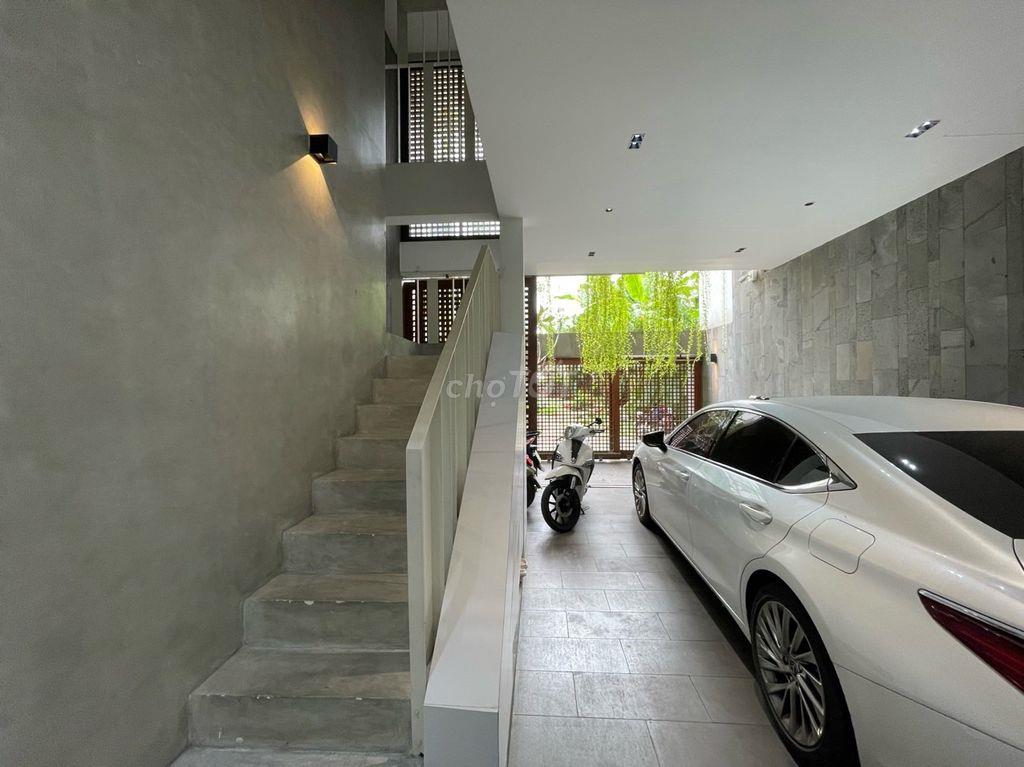 Cho thuê nhà đầy đủ nội thất cao cấp, bảo vệ gác cổng