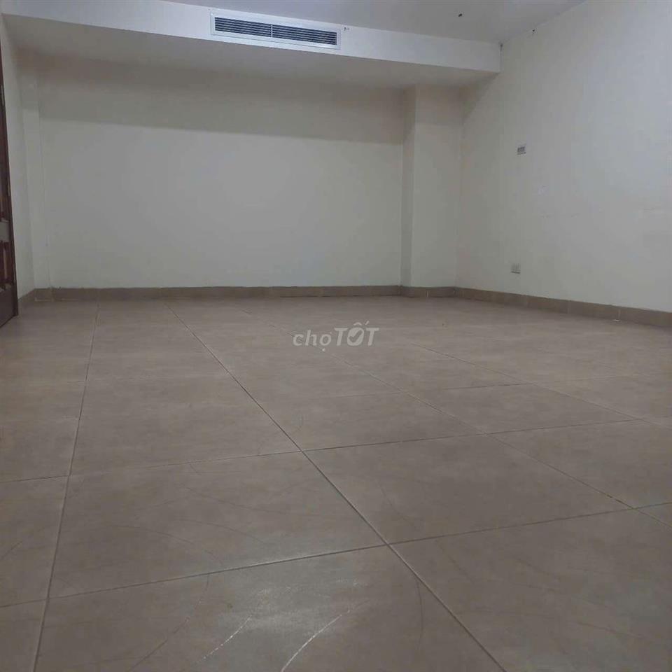 Cho thuê văn phòng, hoặc ở tạ kdti Đại Thanh