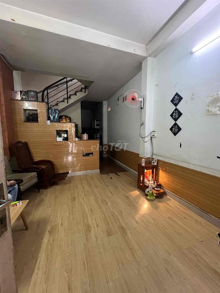 Chính chủ Cần Bán Gấp nhà MT chế lan viên , không qua trung gian