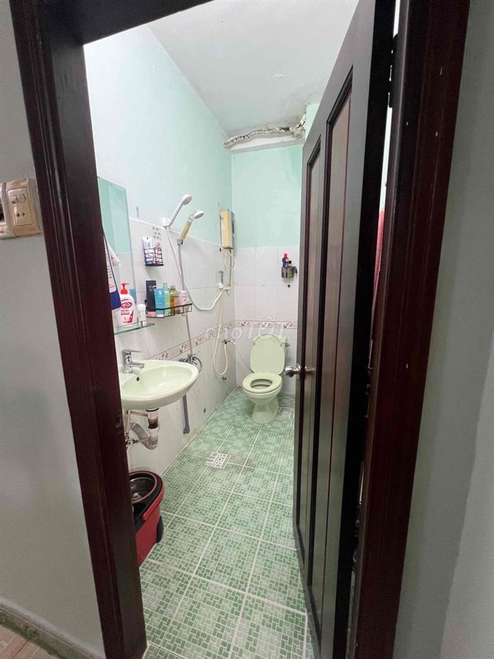 Chính chủ Cần Bán Gấp nhà MT chế lan viên , không qua trung gian