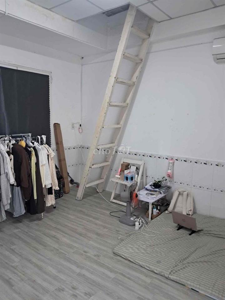 Phòng trọ sạch sẽ, máy lạnh thoáng mát Bình Thạnh