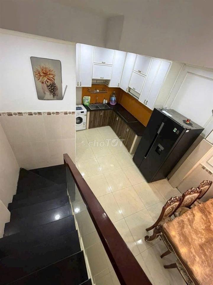 Nhà riêng, hẻm kinh doanh 90m2, 2PN, full nội thất giá 14.5 triệu/th